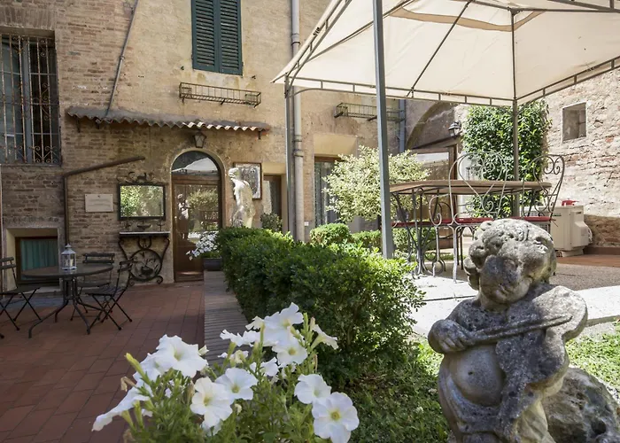 Piazza Paradiso Accommodation