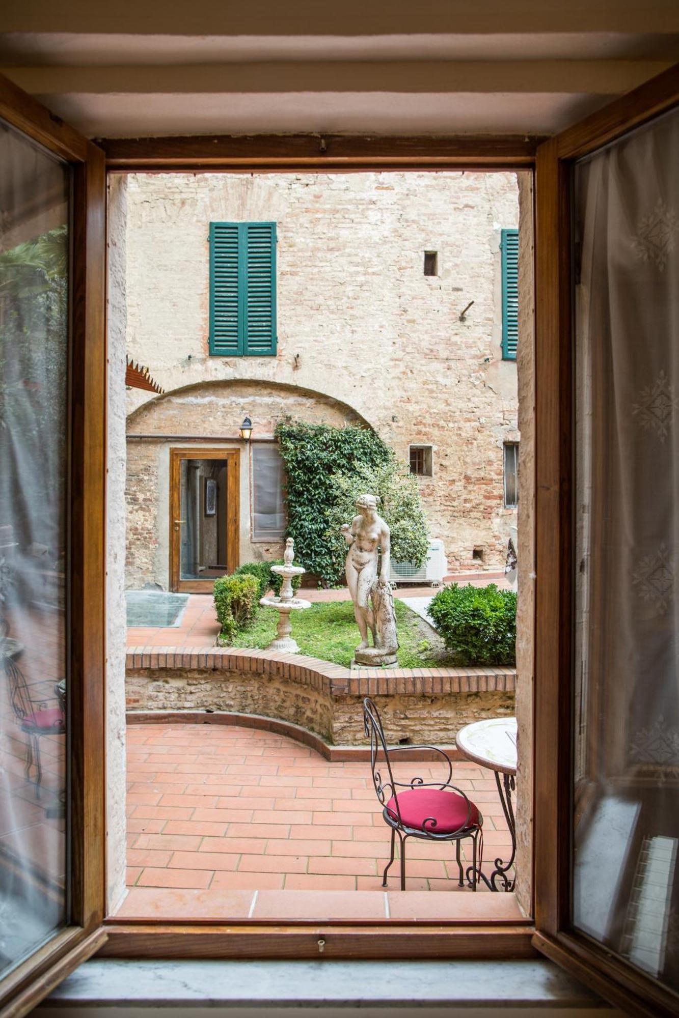 Piazza Paradiso Casa de hóspedes Siena