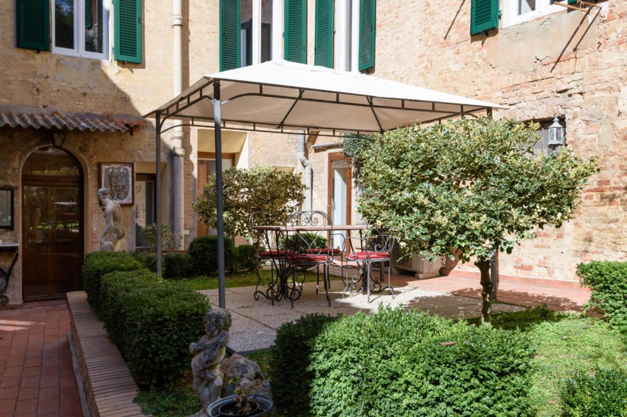 Piazza Paradiso