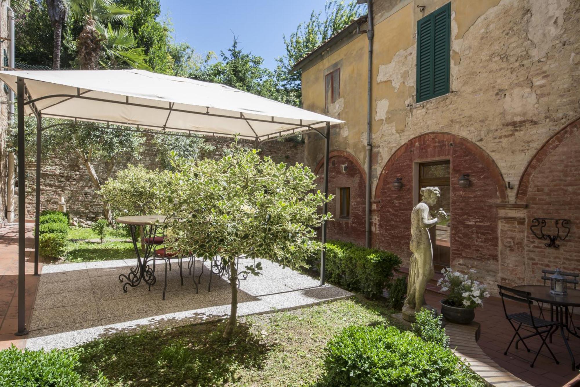 Gasthof Piazza Paradiso 2*